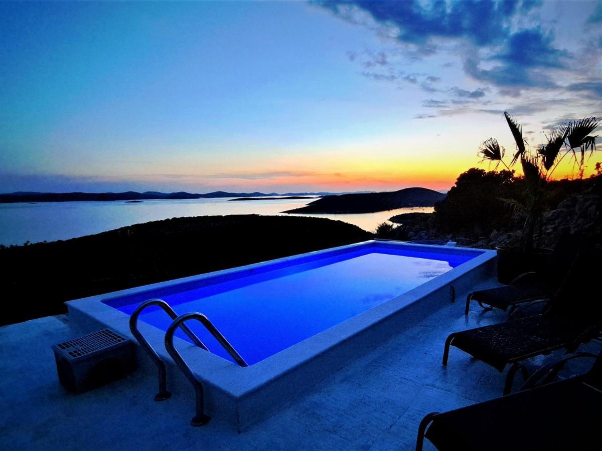 Villa Robinson Ткон Екстериор снимка